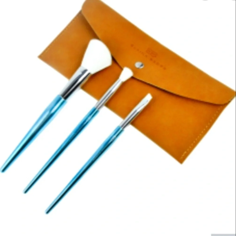 Elaine Badro babyblues‎ brush set